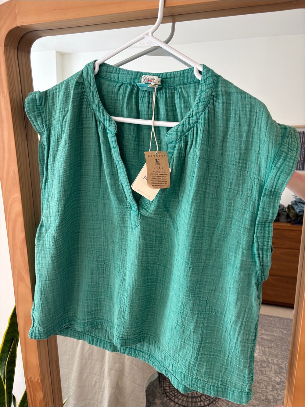 NWT Faherty Dylan Teal Split-Neck Cotton Gauze blouse